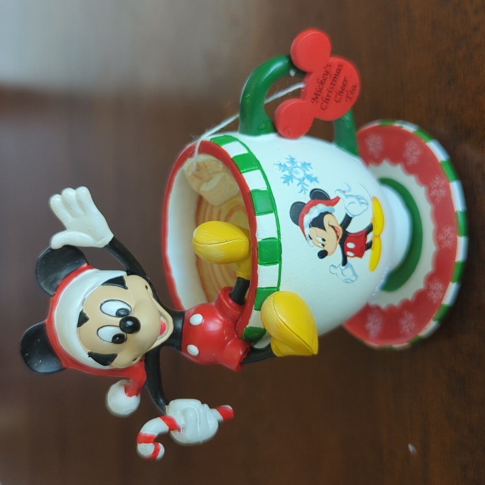 Bradford exchange Disney teacup figure collection "Mickey's Christmas Cheer Tea"